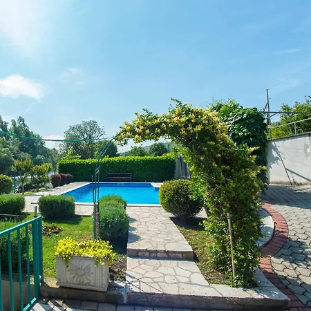 Idila Villa *